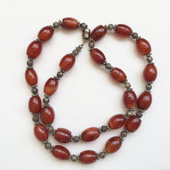 Carnelian? Agate Red Stone Beaded & Silver Tone Rose Beaded Necklace - Picture 1 of 4